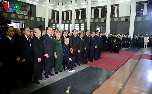 Nation bids farewell to General Vo Nguyen Giap - ảnh 3